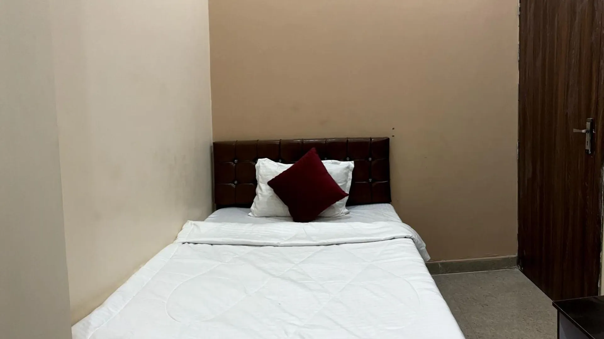 Hotel Chandra Dreams 瓦拉纳西