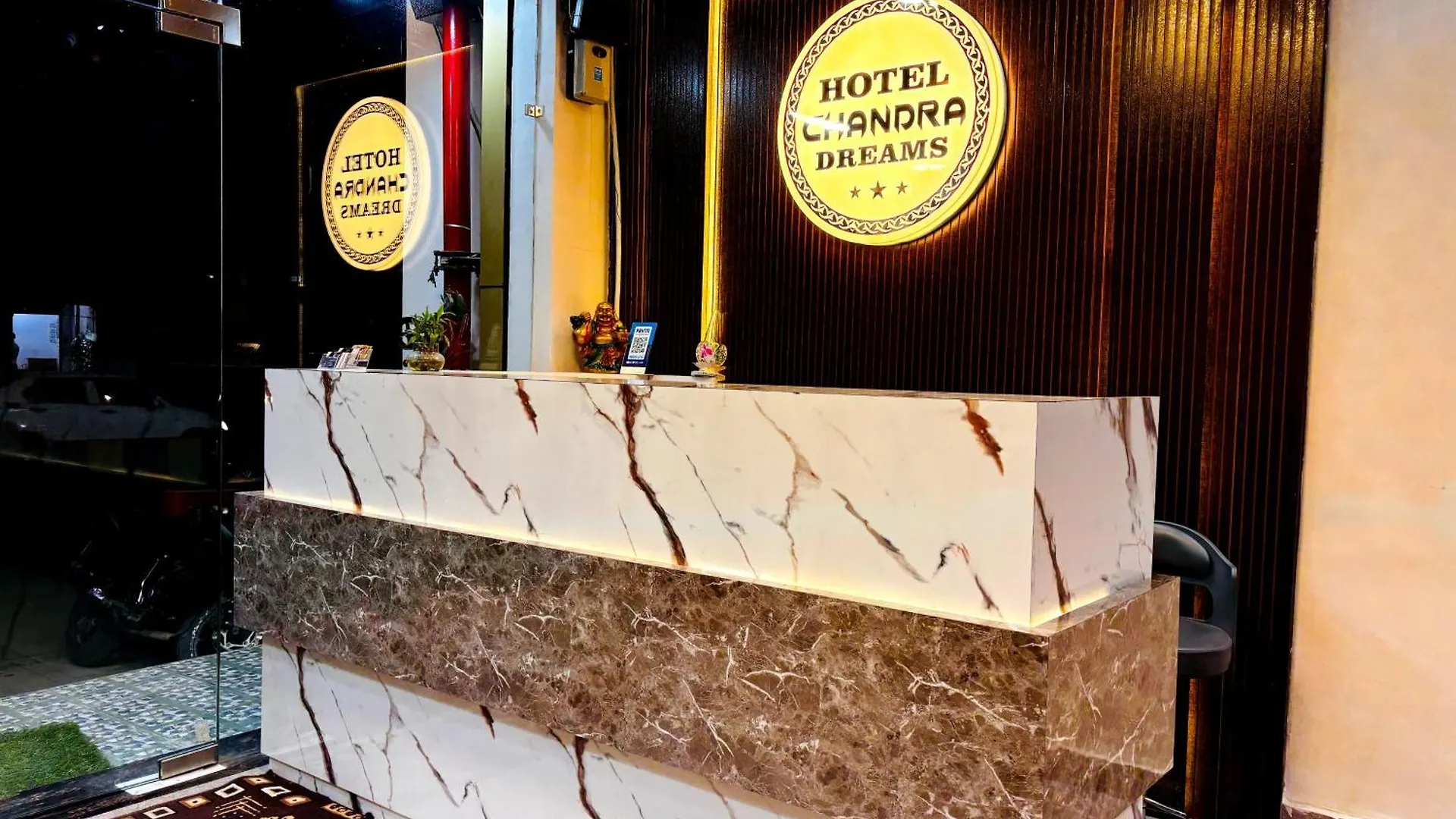 **  Hotel Chandra Dreams 瓦拉纳西 印度